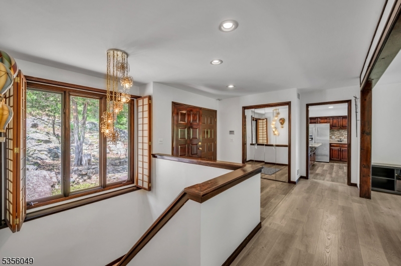 142 Decker Rd