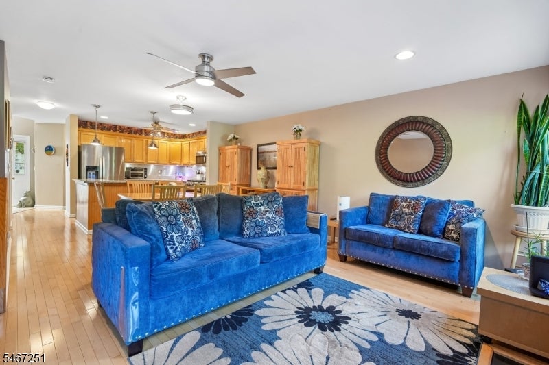 114 Mountainside Dr