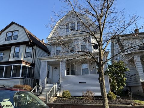 22 Chapman St Bloomfield Twp. NJ 07003