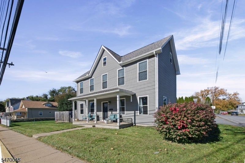 1335 S Main St