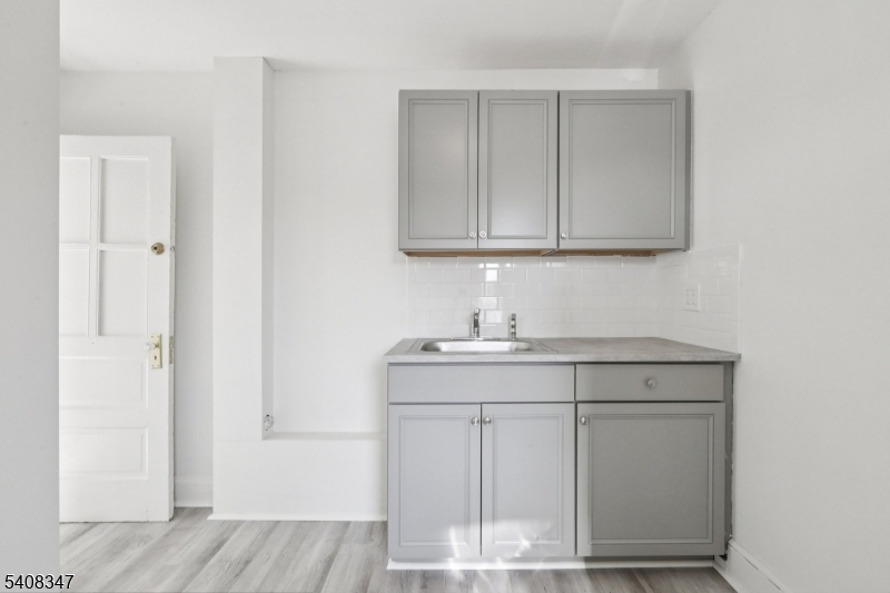 66 N Washington Ave 2