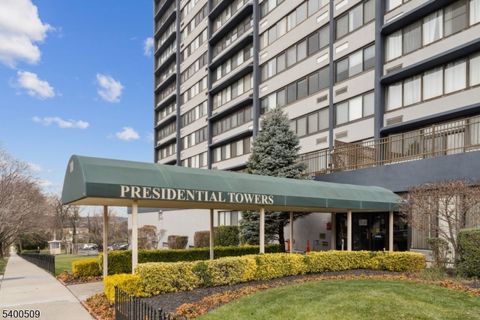 Photo of 170 Lafayette Ave #11-E, Passaic, NJ 07055 (MLS # 4000785)