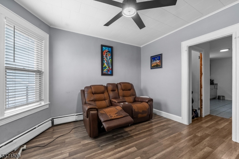 102 Highland Ave
