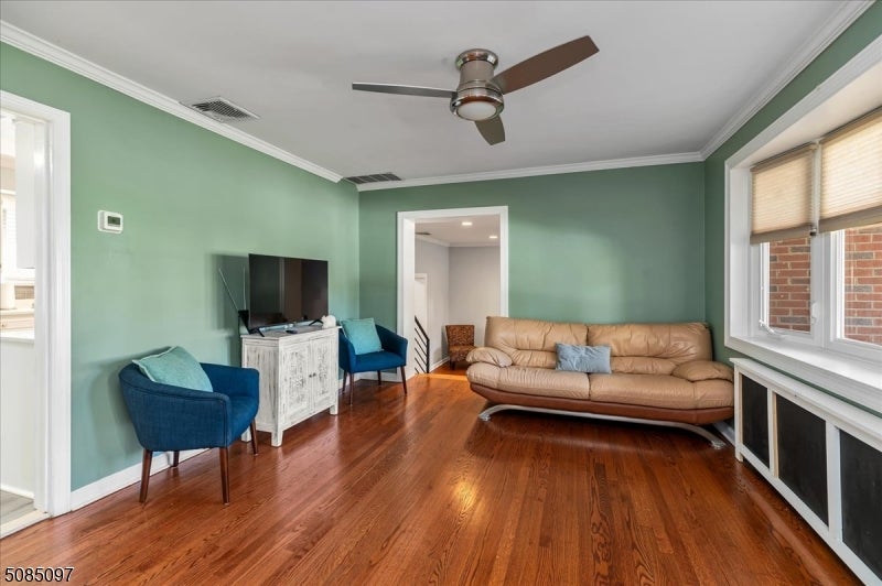 29-14 Raphael St