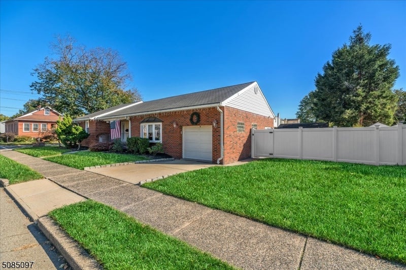 29-14 Raphael St