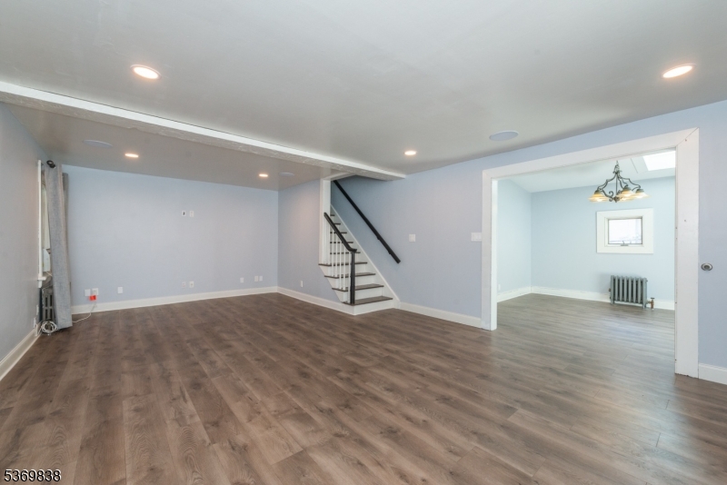 151 Mount Kemble Ave