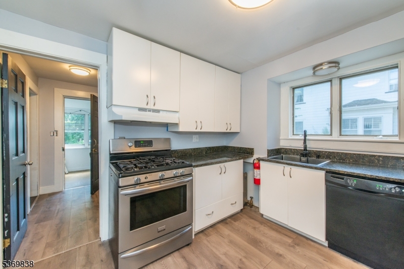 151 Mount Kemble Ave