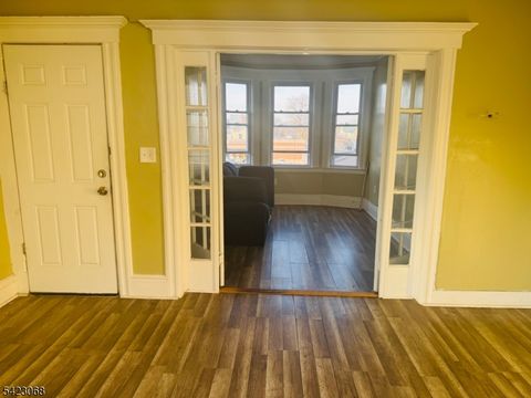 2 Hawthorne Pl 2 East Orange City NJ 07018