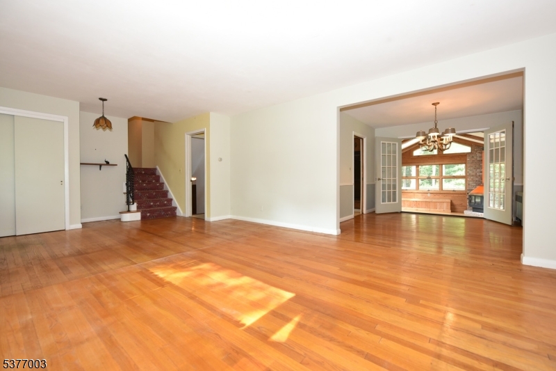 49 Plymouth Rd
