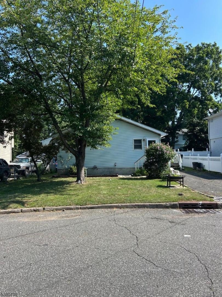128 Grove St