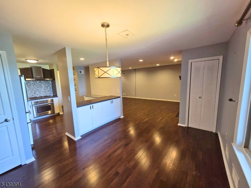 58 Buchanon Ct