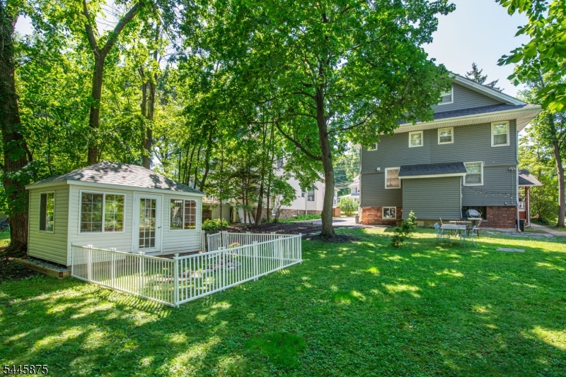 181 Valley Rd