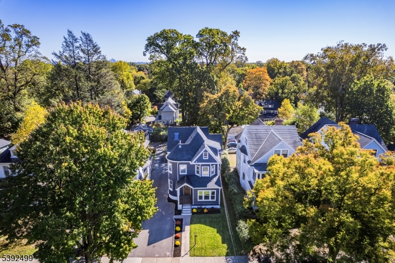 37 Montclair Ave