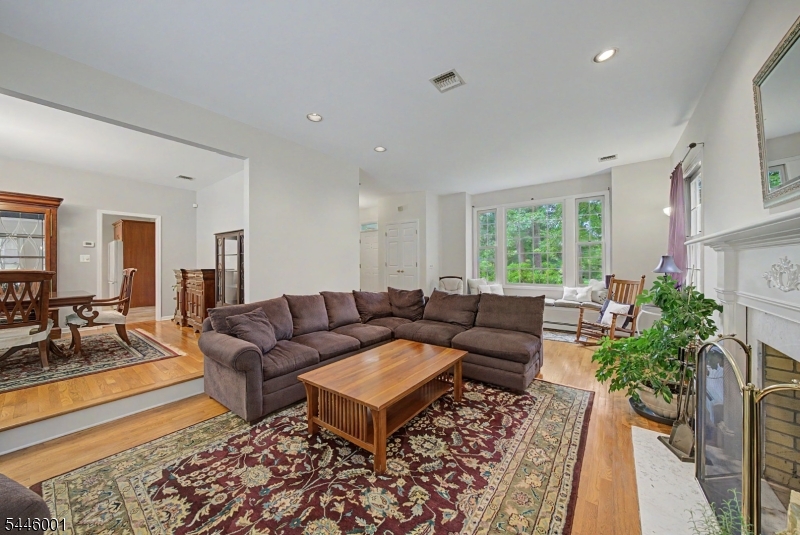 2 Sanford Rd