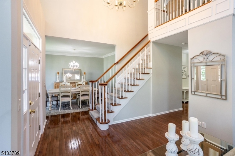 16 Wyckoff Way