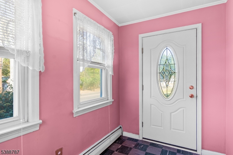 1619 Raritan Rd