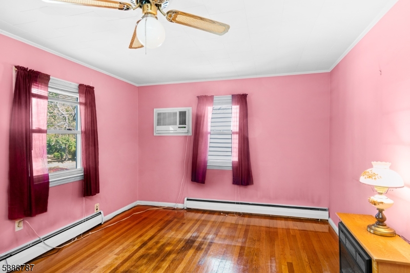 1619 Raritan Rd
