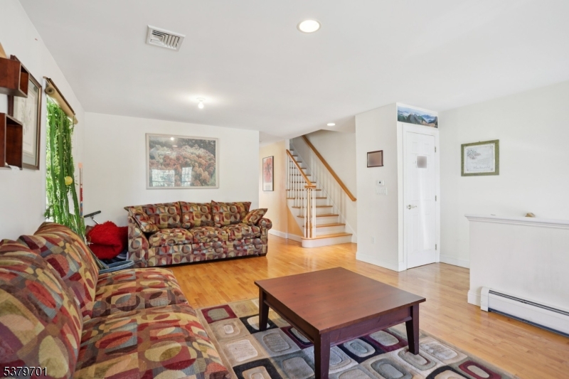 27A Park Ave