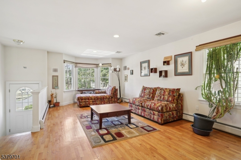 27A Park Ave