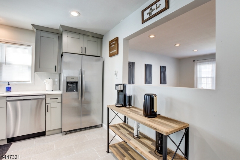 635 N 9Th St  First Floor 1