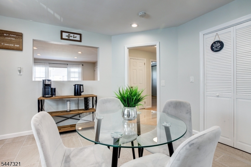 635 N 9Th St  First Floor 1