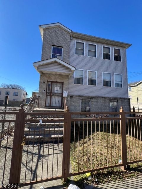 Photo of 219 Clinton Pl, Newark, NJ 07112 (MLS # 3994544)
