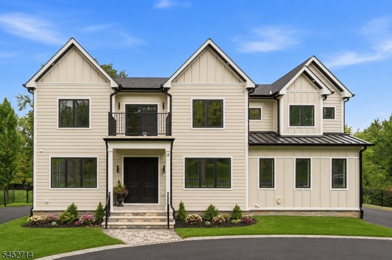 12 Tilden Ct