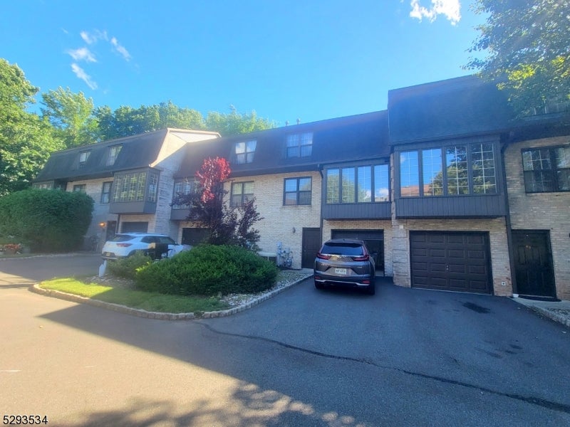 85 Falls Bridge Dr 85