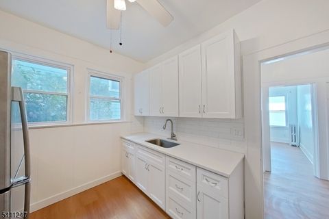 183 Broad St 1R Bloomfield Twp. NJ 07003