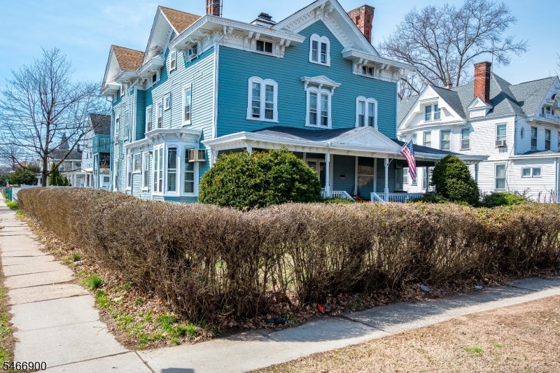 518 Central Ave
