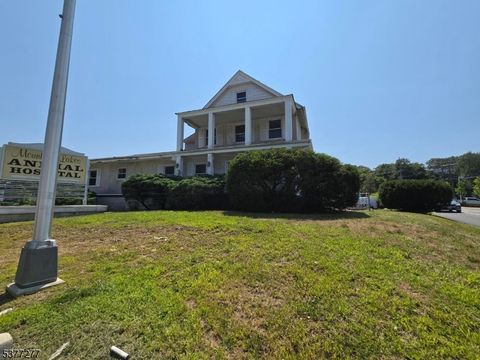 360 Us Highway 46 E. Mountain Lakes Boro NJ 07046