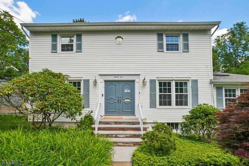 25 Tremont Ter