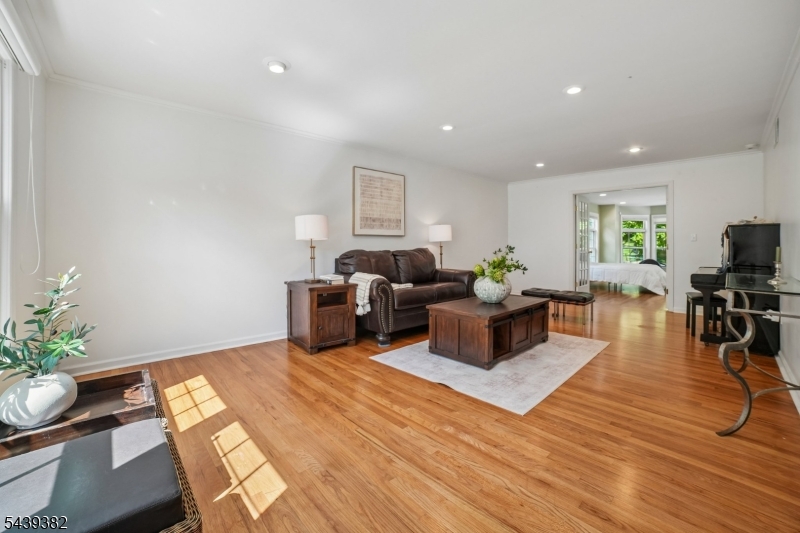 25 Tremont Ter