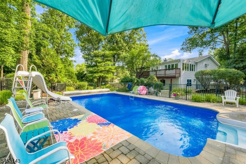 59 Shawnee Rd