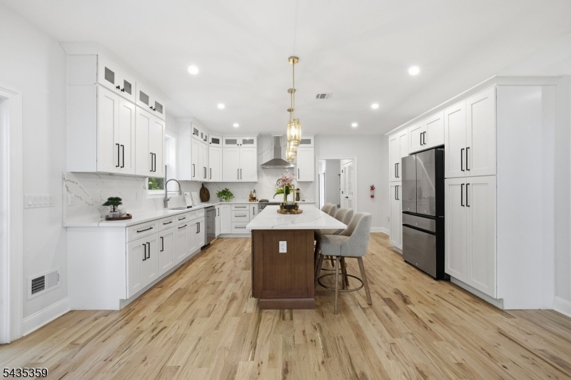21 Kuntz Ave
