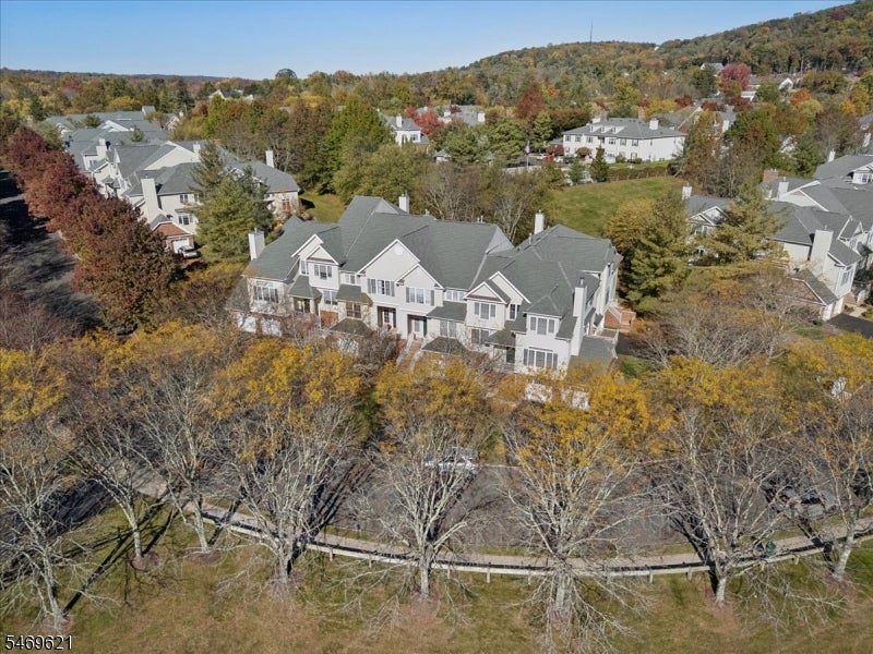 31 Loft Dr