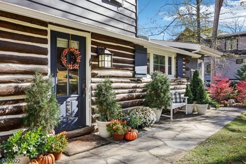 Photo of 257 Cupsaw Dr, Ringwood, NJ 07456 (MLS # 3994077)