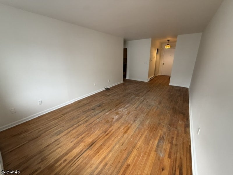 118 Main St 2