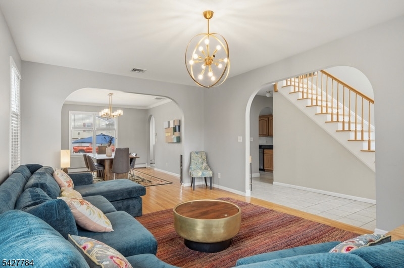 20 Greenbriar Ct
