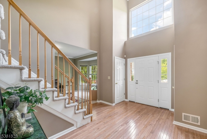 60 HILL HOLLOW ROAD