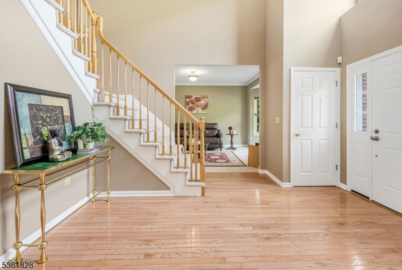 60 HILL HOLLOW ROAD