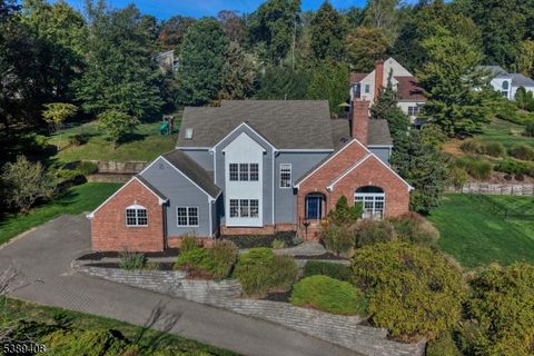 Photo of 22 Walt Whitman Trl, Morris, NJ 07960 (MLS # 3991276)
