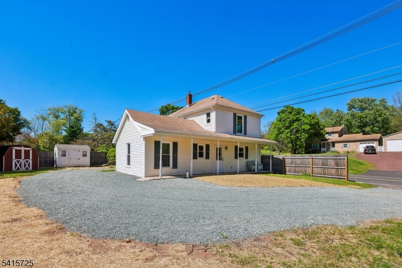 107 Readington Rd