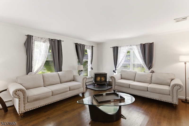 17 Grandview Ter