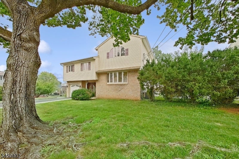 56 Eaton Pl