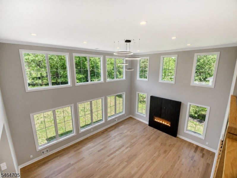 529 Wood Ave