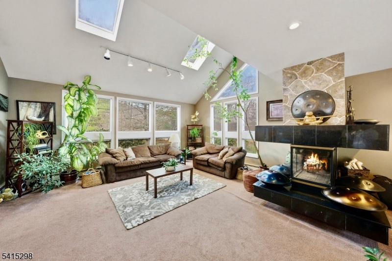 447 Rockaway Valley Rd