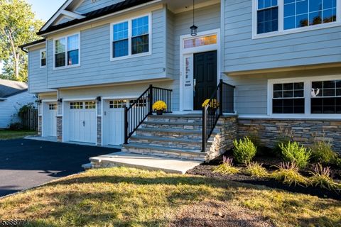 9 Westwood Cir Edison Twp. NJ 08820