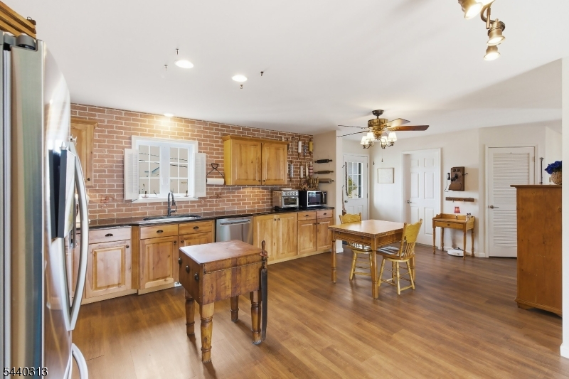 1215 Niihau Dr