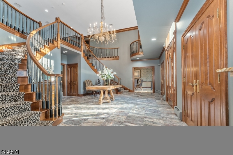 25 Wilshire Dr